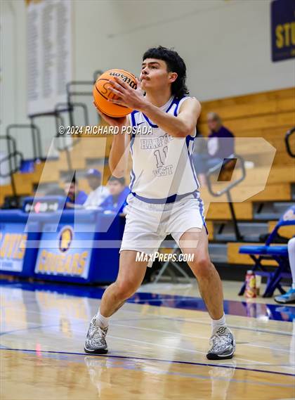Thumbnail 3 in Ridgeview vs. Hanford West photogallery.
