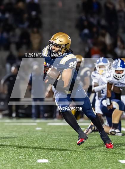 Thumbnail 3 in Chula Vista @ Mater Dei Catholic photogallery.