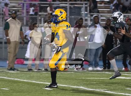 Thumbnail 3 in Northwestern vs Central photogallery.
