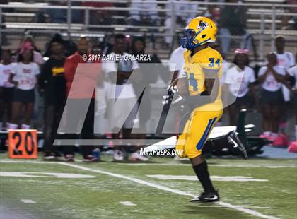 Thumbnail 3 in Northwestern vs Central photogallery.