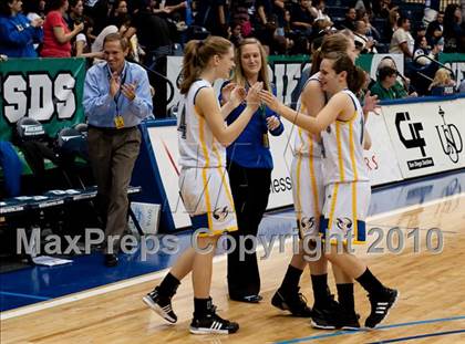 Thumbnail 2 in Vincent Memorial vs Christian Life Academy (CIF SDS D5 Final) photogallery.