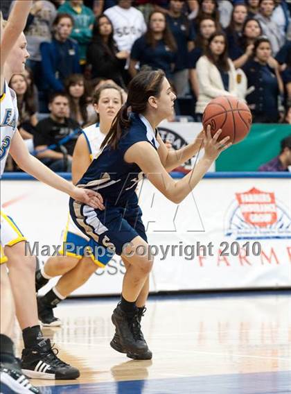 Thumbnail 3 in Vincent Memorial vs Christian Life Academy (CIF SDS D5 Final) photogallery.
