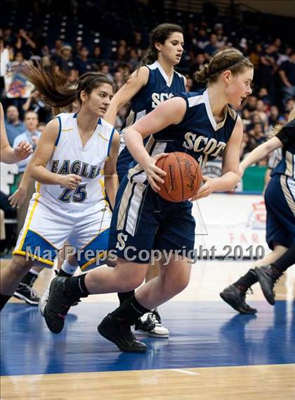 Thumbnail 2 in Vincent Memorial vs Christian Life Academy (CIF SDS D5 Final) photogallery.