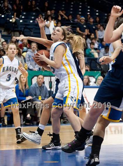 Thumbnail 2 in Vincent Memorial vs Christian Life Academy (CIF SDS D5 Final) photogallery.
