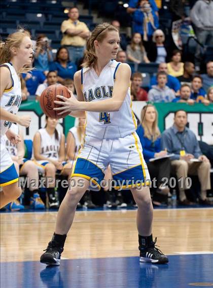 Thumbnail 3 in Vincent Memorial vs Christian Life Academy (CIF SDS D5 Final) photogallery.