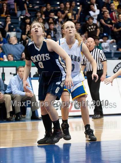 Thumbnail 2 in Vincent Memorial vs Christian Life Academy (CIF SDS D5 Final) photogallery.