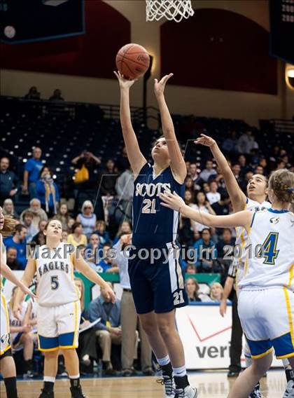Thumbnail 3 in Vincent Memorial vs Christian Life Academy (CIF SDS D5 Final) photogallery.