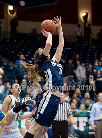 Thumbnail 3 in Vincent Memorial vs Christian Life Academy (CIF SDS D5 Final) photogallery.
