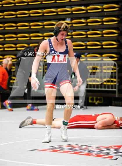 Thumbnail 2 in UHSAA 3A Championships photogallery.