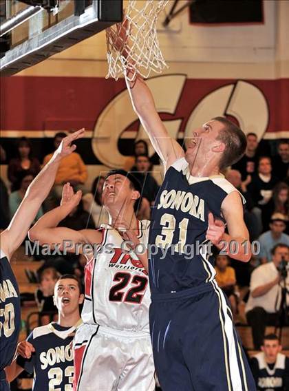 Thumbnail 2 in Sonora @ Troy photogallery.