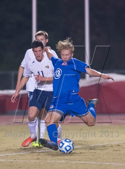Thumbnail 3 in Roberson vs. Sanderson (NCHSAA 4A Final) photogallery.