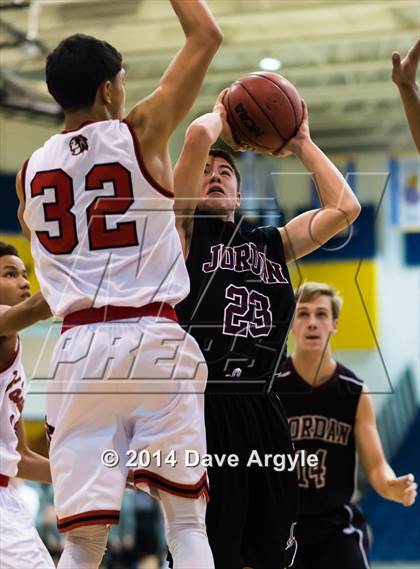 Thumbnail 3 in Kahuku vs Jordan (FreeTaxUSA Shootout) photogallery.