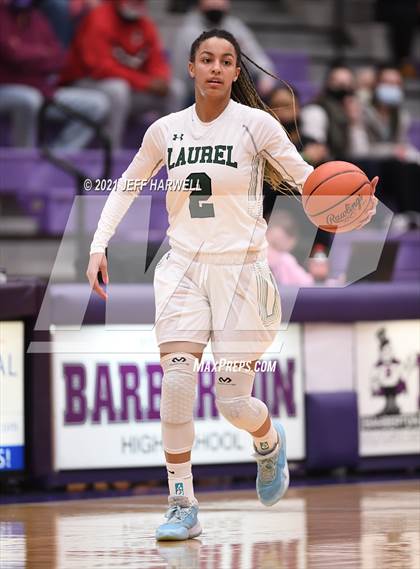 Thumbnail 1 in Laurel vs. Perry (OHSAA D2 Regional Final) photogallery.