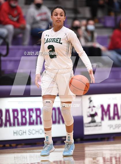 Thumbnail 2 in Laurel vs. Perry (OHSAA D2 Regional Final) photogallery.