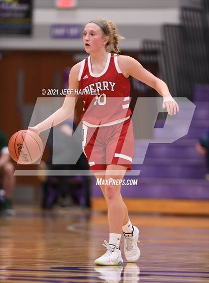 Thumbnail 1 in Laurel vs. Perry (OHSAA D2 Regional Final) photogallery.