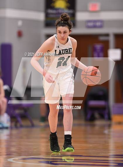 Thumbnail 1 in Laurel vs. Perry (OHSAA D2 Regional Final) photogallery.