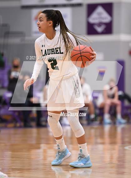Thumbnail 1 in Laurel vs. Perry (OHSAA D2 Regional Final) photogallery.