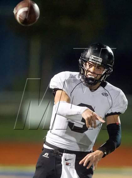 Thumbnail 3 in Oak Park @ El Segundo (CIF SS Northern Division Semfinal) photogallery.