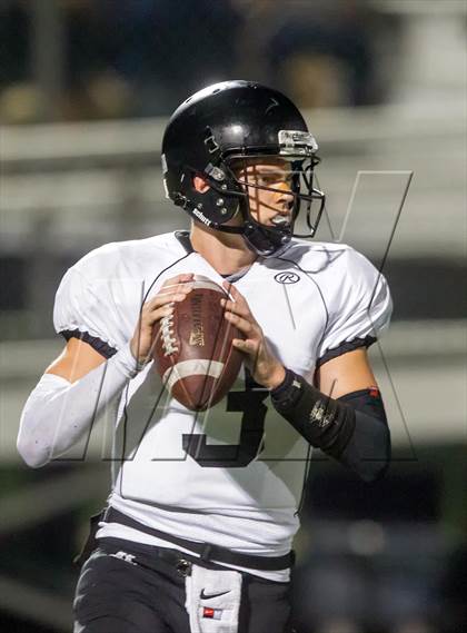 Thumbnail 3 in Oak Park @ El Segundo (CIF SS Northern Division Semfinal) photogallery.