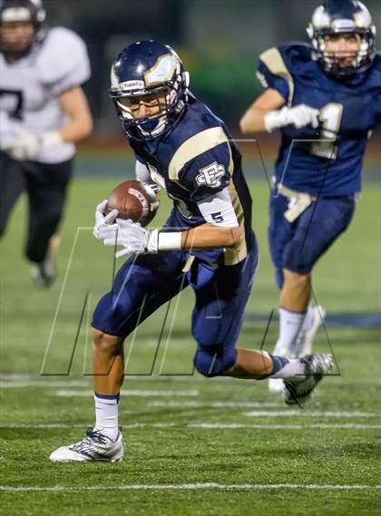 Thumbnail 3 in Oak Park @ El Segundo (CIF SS Northern Division Semfinal) photogallery.