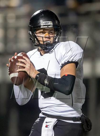 Thumbnail 1 in Oak Park @ El Segundo (CIF SS Northern Division Semfinal) photogallery.
