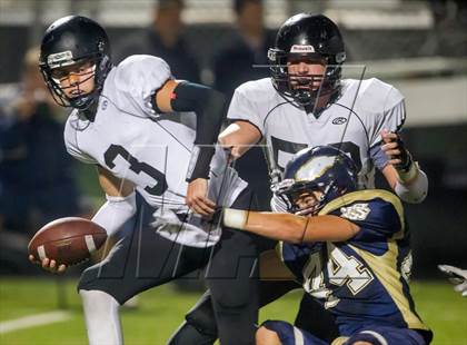 Thumbnail 2 in Oak Park @ El Segundo (CIF SS Northern Division Semfinal) photogallery.