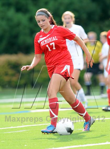 Thumbnail 3 in Nashua North vs.Manchester Memorial photogallery.