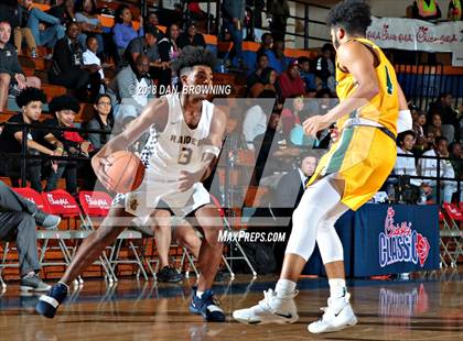 Thumbnail 1 in Keenan vs. Independence (Chick-Fil-A Classic) photogallery.