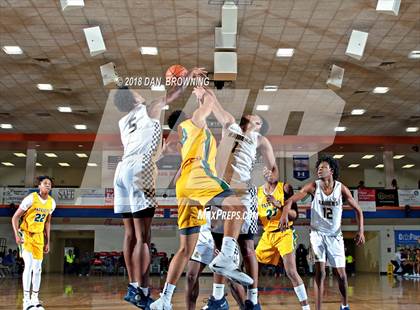 Thumbnail 1 in Keenan vs. Independence (Chick-Fil-A Classic) photogallery.