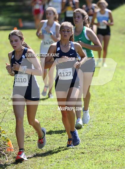 Thumbnail 3 in Monroe Parker Invitational photogallery.