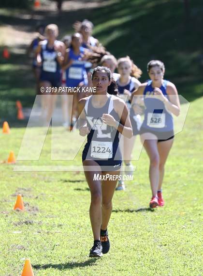 Thumbnail 1 in Monroe Parker Invitational photogallery.