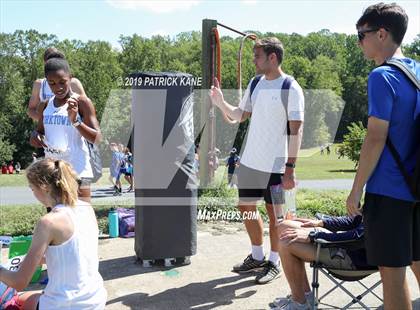 Thumbnail 1 in Monroe Parker Invitational photogallery.