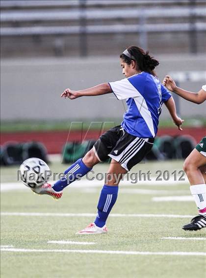 Thumbnail 2 in Mansfield Summit vs. Trimble Tech (4A Area Playoffs) photogallery.