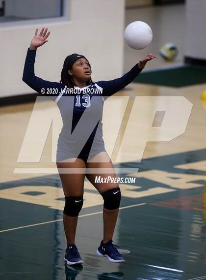 Thumbnail 2 in West Orange-Stark vs. Little Cypress-Mauriceville photogallery.