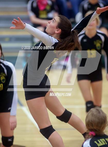 Thumbnail 2 in West Orange-Stark vs. Little Cypress-Mauriceville photogallery.