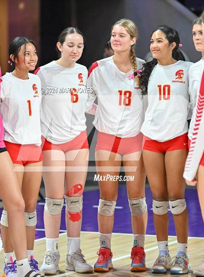 Thumbnail 2 in Seton Catholic @ Valley Christian (Dig for a Cure) photogallery.
