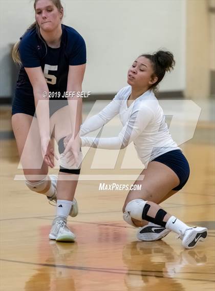 Thumbnail 1 in Grassfield @ Hickory photogallery.