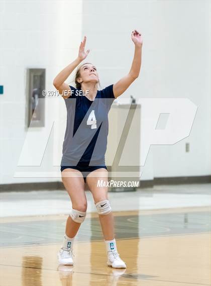 Thumbnail 1 in Grassfield @ Hickory photogallery.