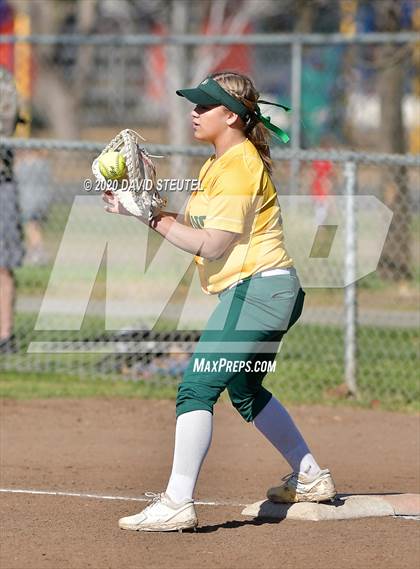 Thumbnail 2 in Lassen vs. Red Bluff (Pleasant Valley Tournament) photogallery.