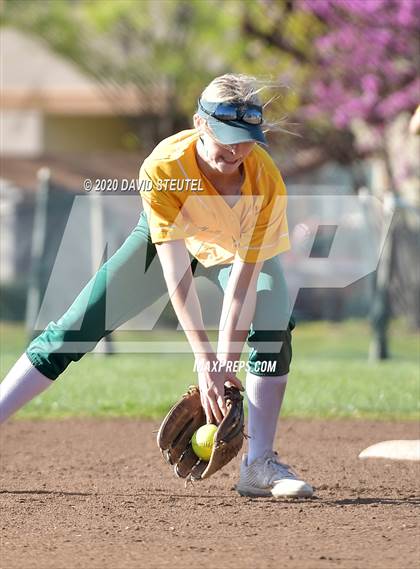 Thumbnail 1 in Lassen vs. Red Bluff (Pleasant Valley Tournament) photogallery.