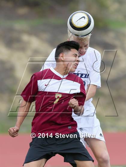 Thumbnail 2 in Southwest vs. Steele Canyon (23rd Annual San Diego Holiday Classic) photogallery.