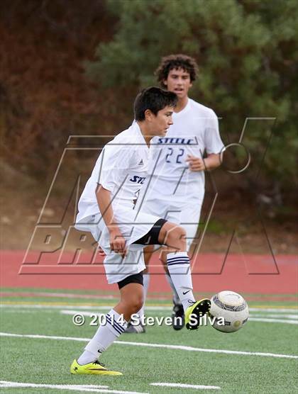 Thumbnail 3 in Southwest vs. Steele Canyon (23rd Annual San Diego Holiday Classic) photogallery.