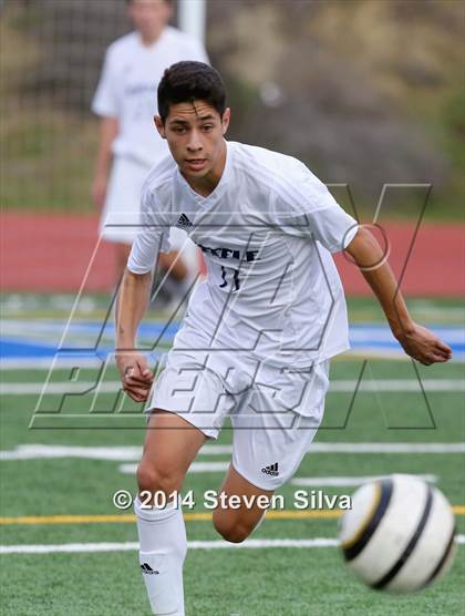 Thumbnail 2 in Southwest vs. Steele Canyon (23rd Annual San Diego Holiday Classic) photogallery.