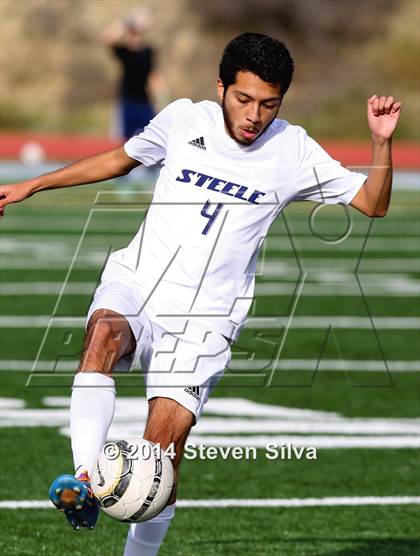 Thumbnail 3 in Southwest vs. Steele Canyon (23rd Annual San Diego Holiday Classic) photogallery.
