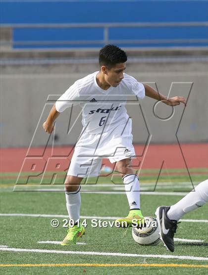 Thumbnail 3 in Southwest vs. Steele Canyon (23rd Annual San Diego Holiday Classic) photogallery.