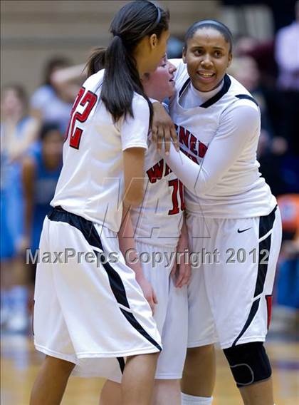 Thumbnail 3 in Johnson @ Wagner (UIL 5A Bi-District Playoff) photogallery.