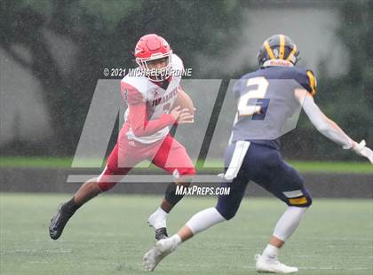 Thumbnail 1 in Bellevue vs. Marysville-Pilchuck (WIAA 3A  Semifinal) photogallery.