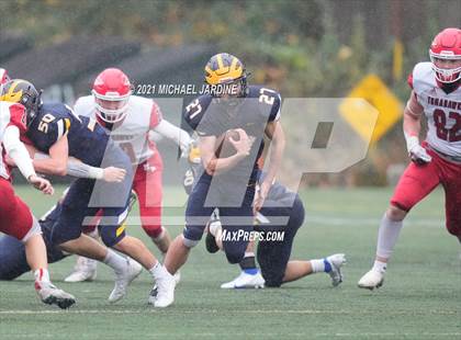 Thumbnail 2 in Bellevue vs. Marysville-Pilchuck (WIAA 3A  Semifinal) photogallery.
