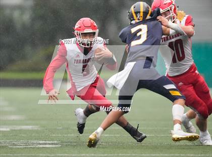 Thumbnail 1 in Bellevue vs. Marysville-Pilchuck (WIAA 3A  Semifinal) photogallery.