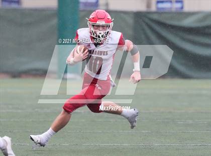 Thumbnail 3 in Bellevue vs. Marysville-Pilchuck (WIAA 3A  Semifinal) photogallery.